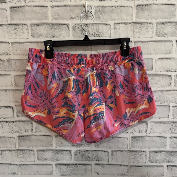 Women’s Salt Life pink printed athletic beach shorts Large - Picture 2 of 3